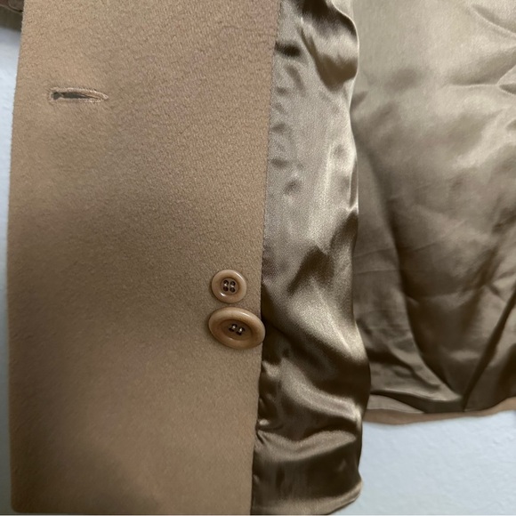 L.L. Bean Classic Wool Cashmere Blend Coat Size 4P - Picture 5 of 7